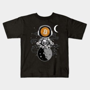 Astronaut BitCoin BTC To The Moon Crypto Token Cryptocurrency Wallet Birthday Gift For Men Women Kids Kids T-Shirt